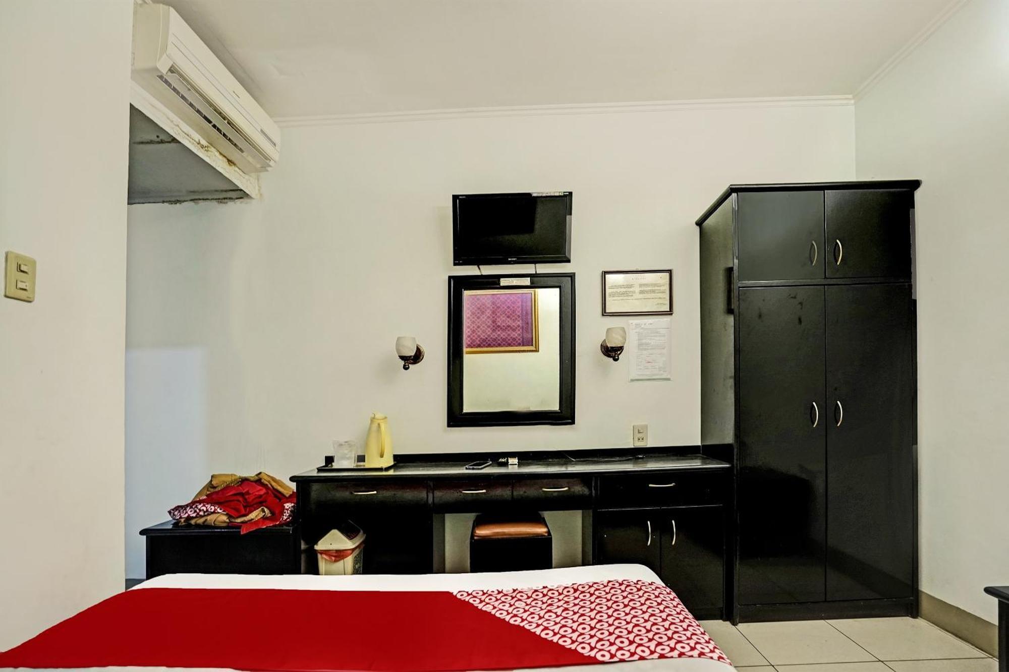 OYO 91805 Hotel Wisma Bari Palembang Exterior foto